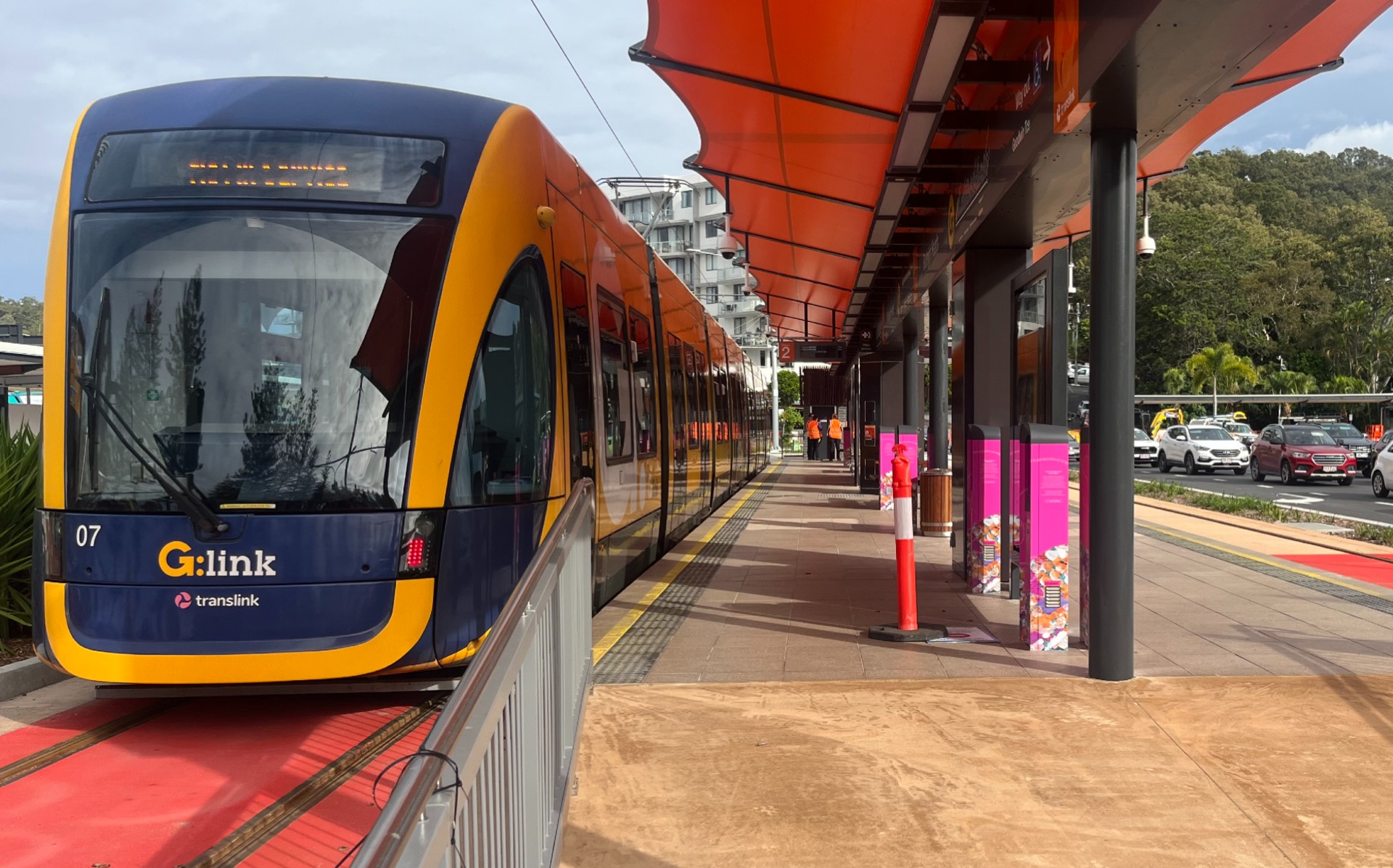 Light rail vehicle at Burleigh Heads station