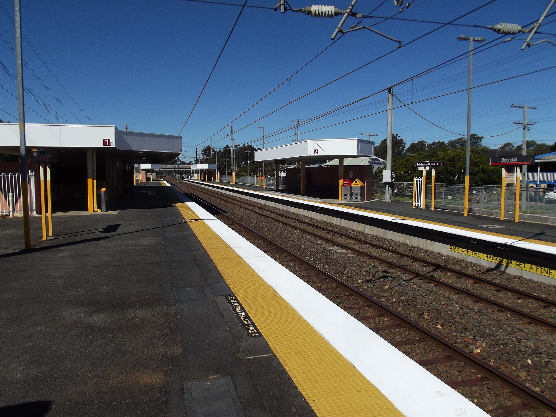 Boondall railway station, Queensland, photographed in 2012