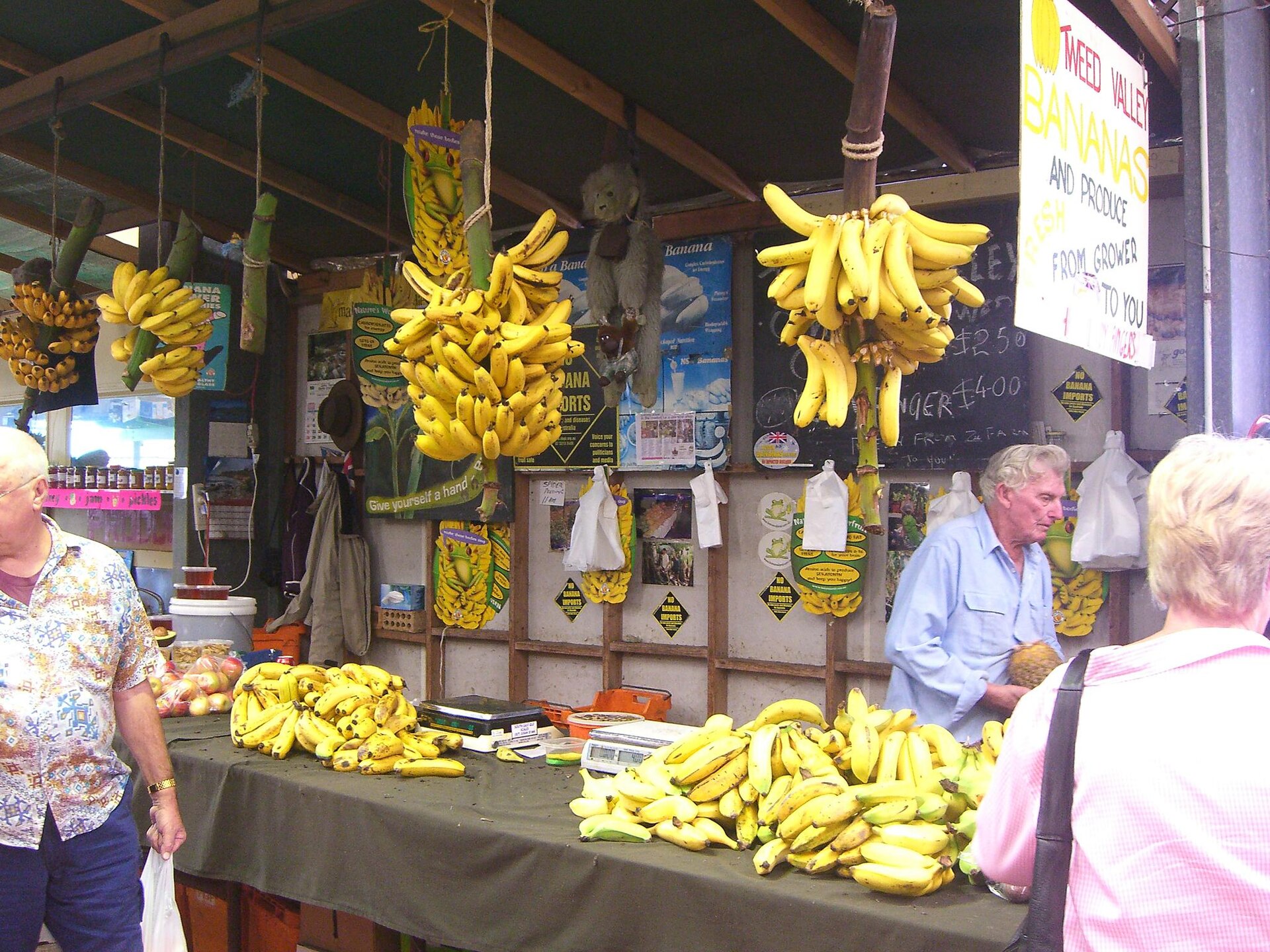 A fruit and banana stall at Carrara Markets in 2008