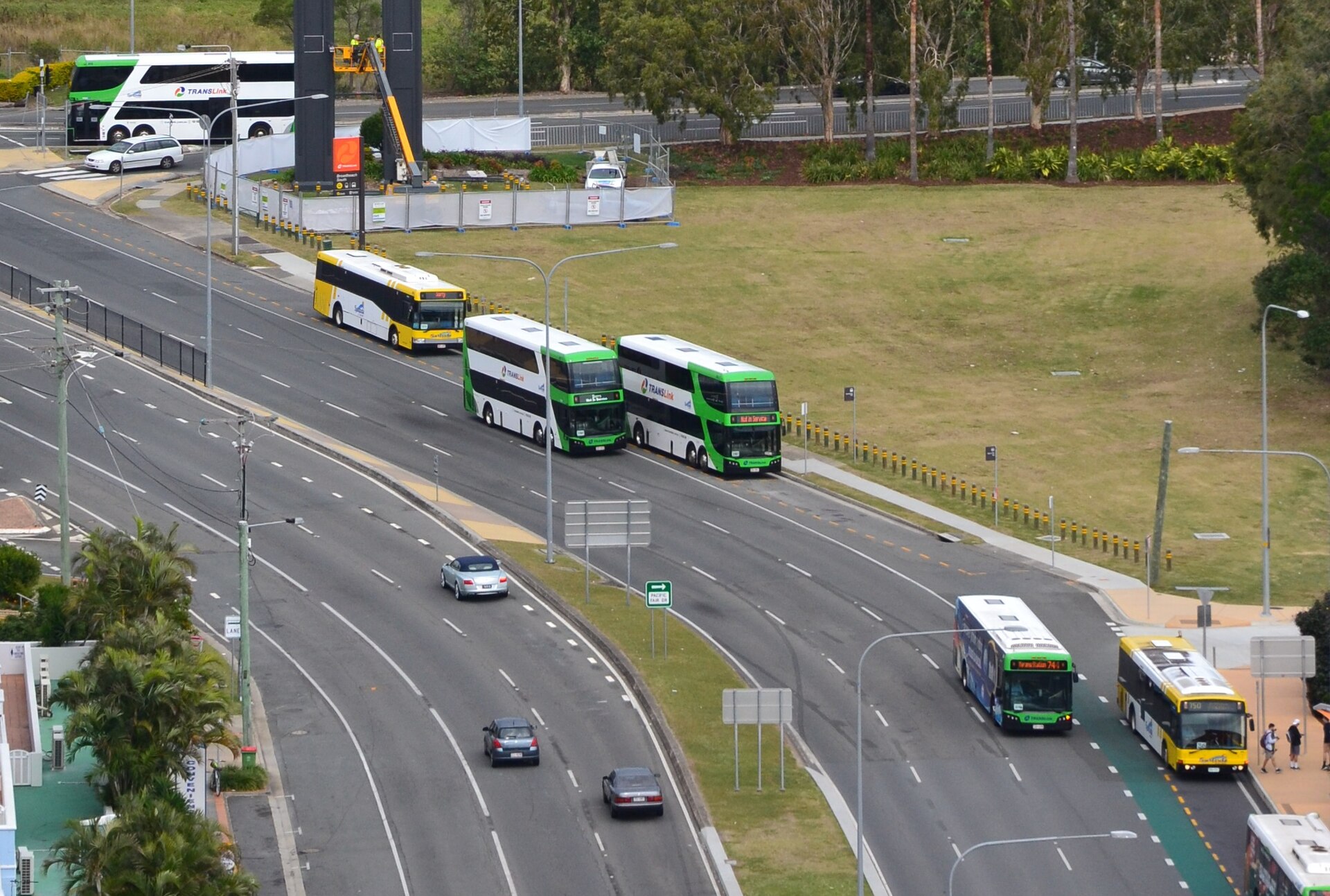 A selection of single and double deck buses at Broadbeach, photographed in 2016