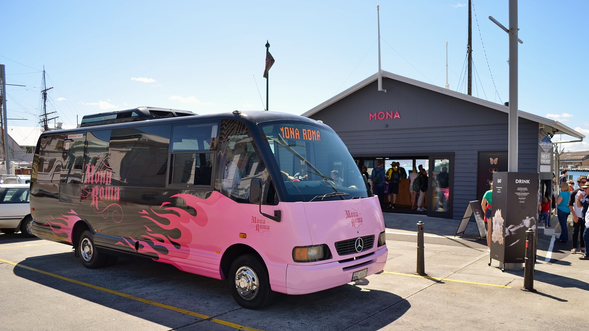 A Mona Roma bus at the Brooke Street Pier bus zone on Franklin Wharf, Hobart