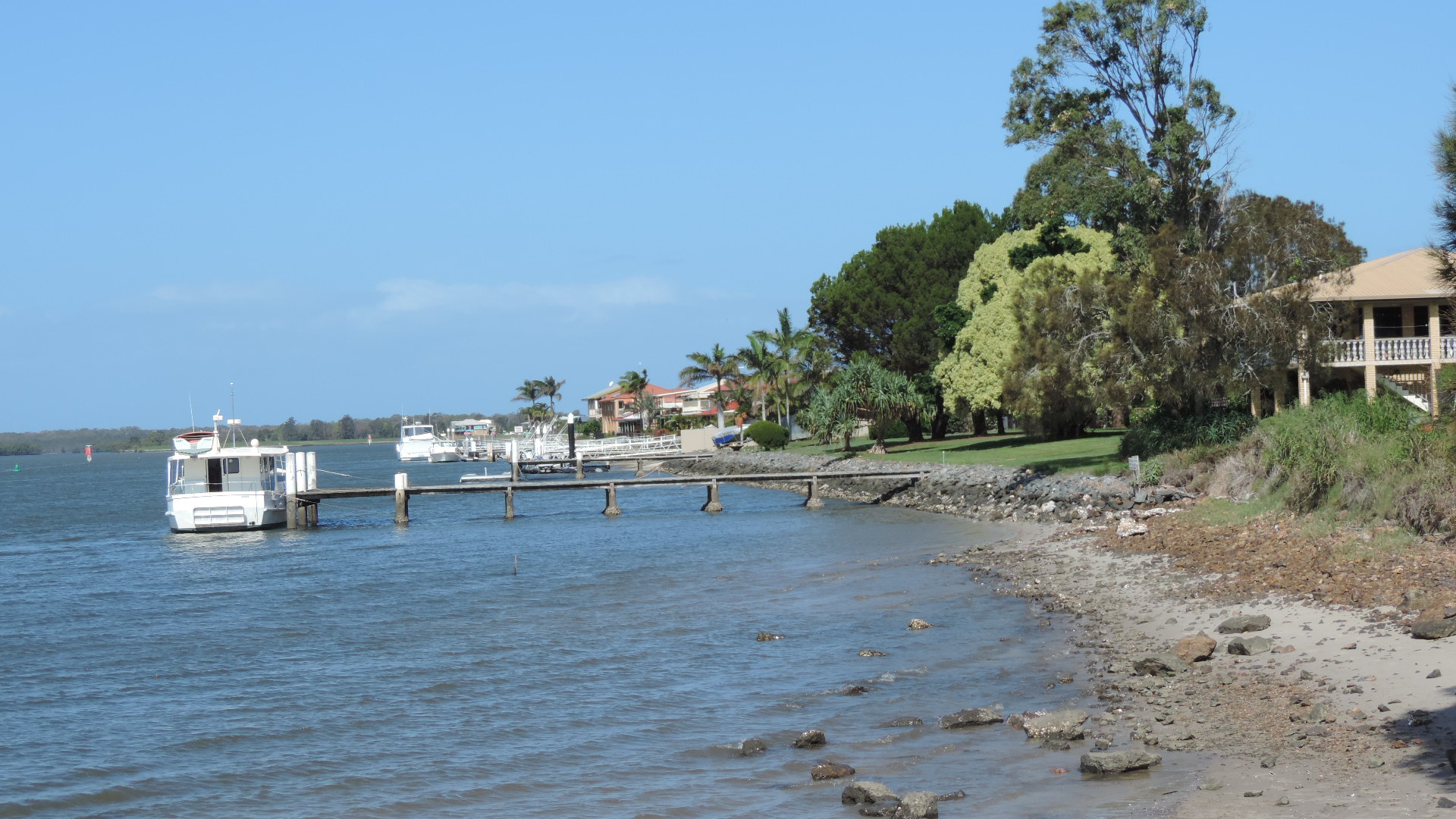 The shoreline at Jacobs Well, photographed in 2014, shown for orientation