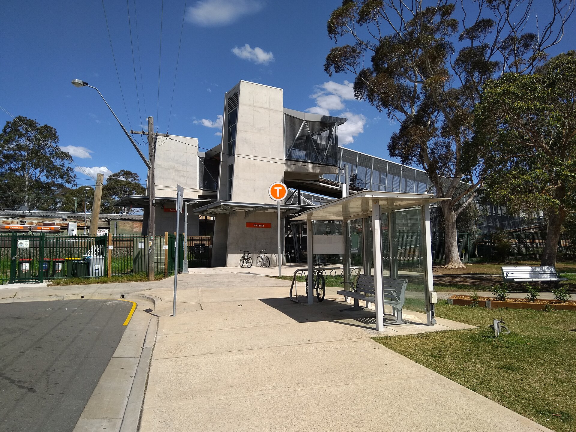Anderson Avenue entrance to Panania railway station, 2018
