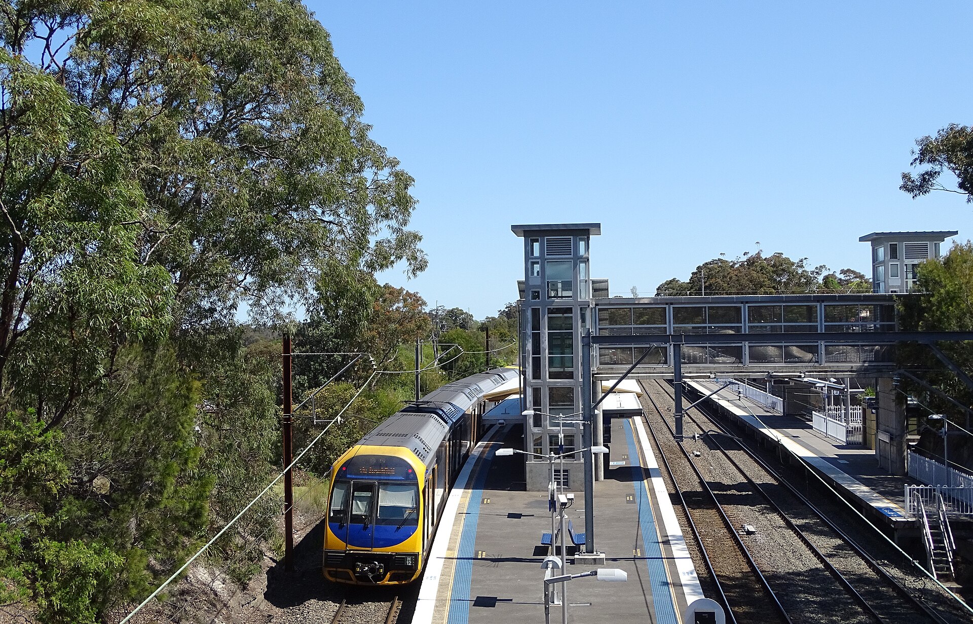 Train Flight Booking Sydney to Gosford Train Fare: $10.66 Peak, $7.46 Off-Peak