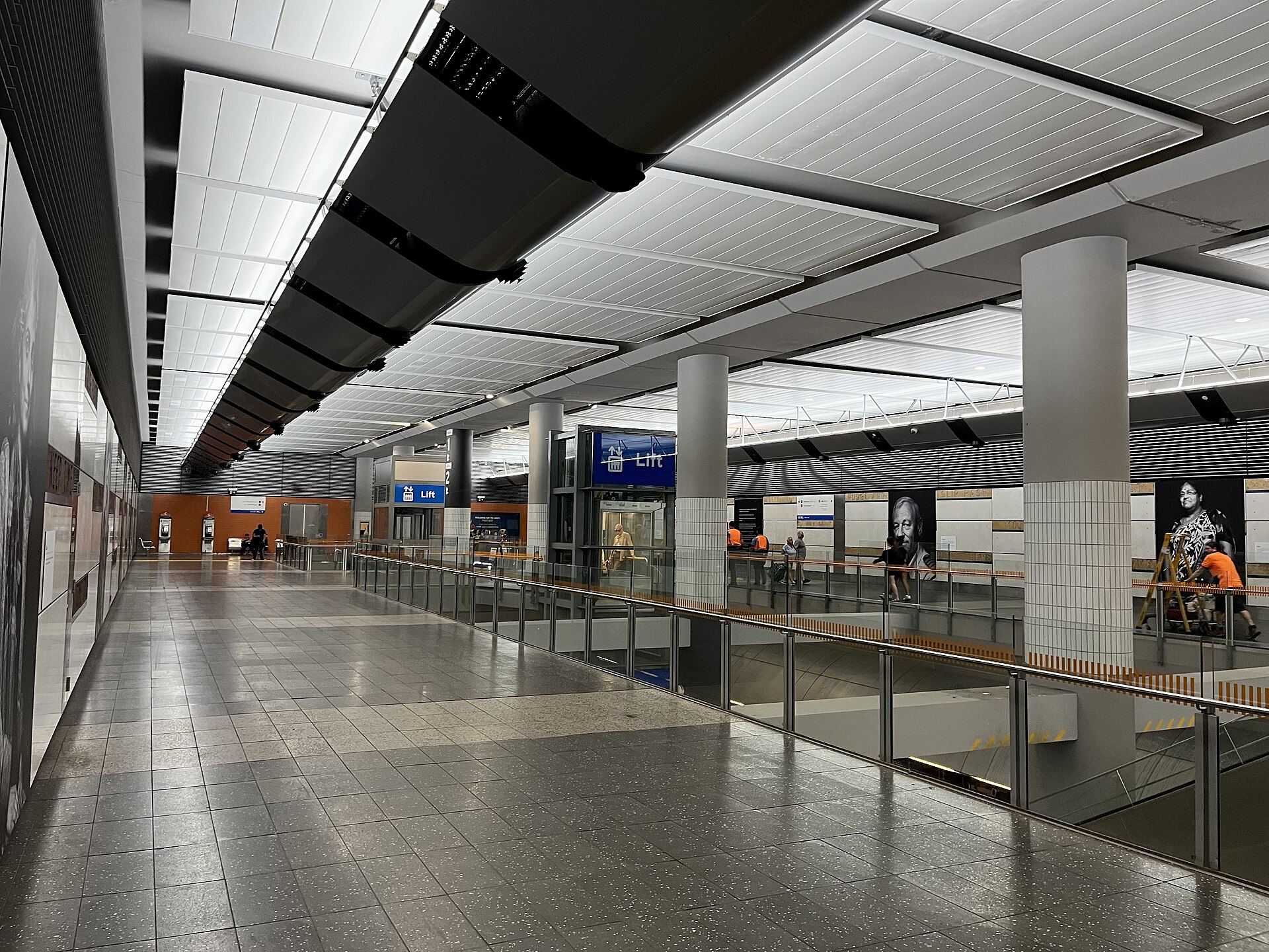 Perth Underground Station concourse, November 2023