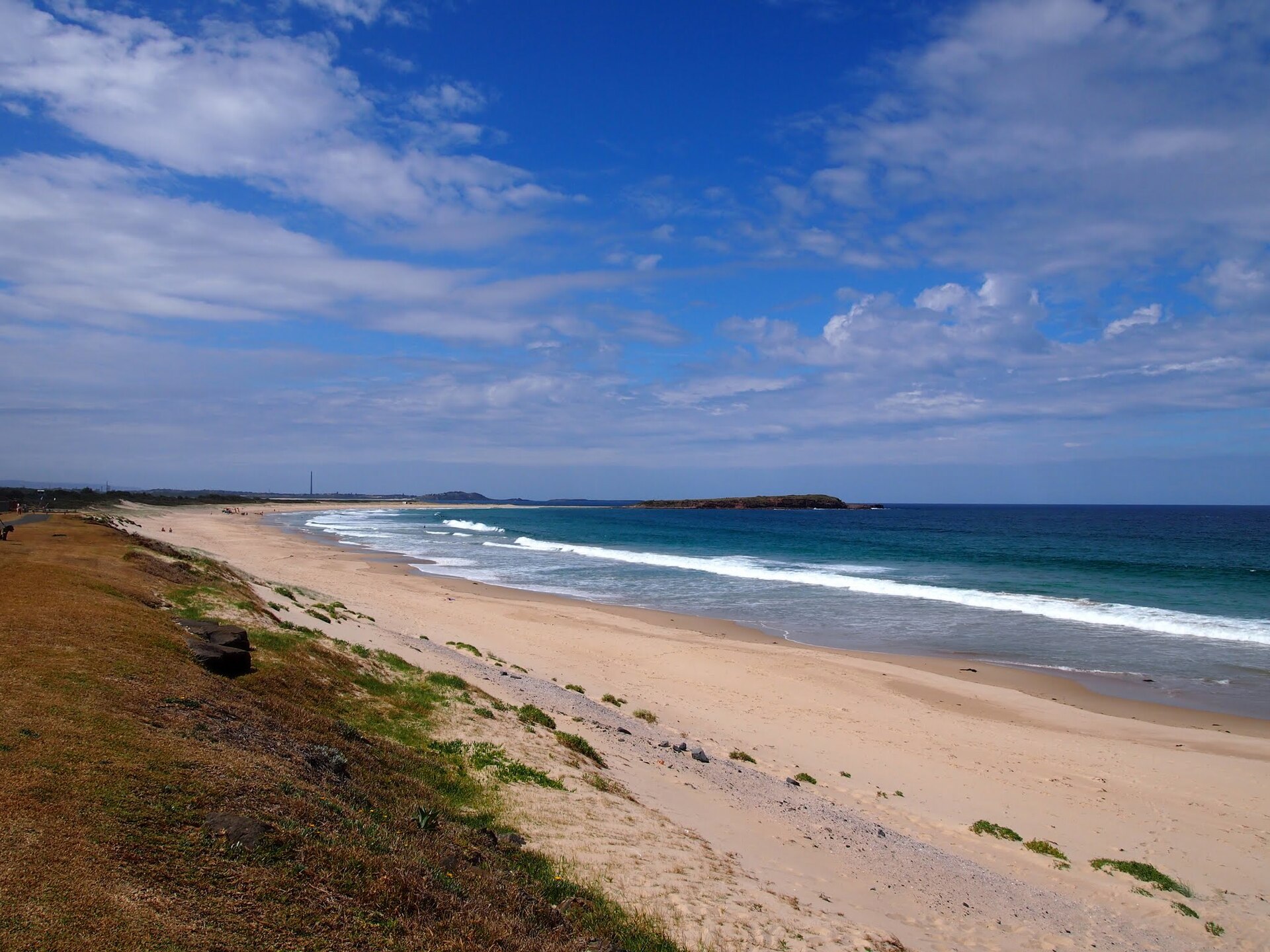 Warilla Beach looking towards Windang Island, NSW