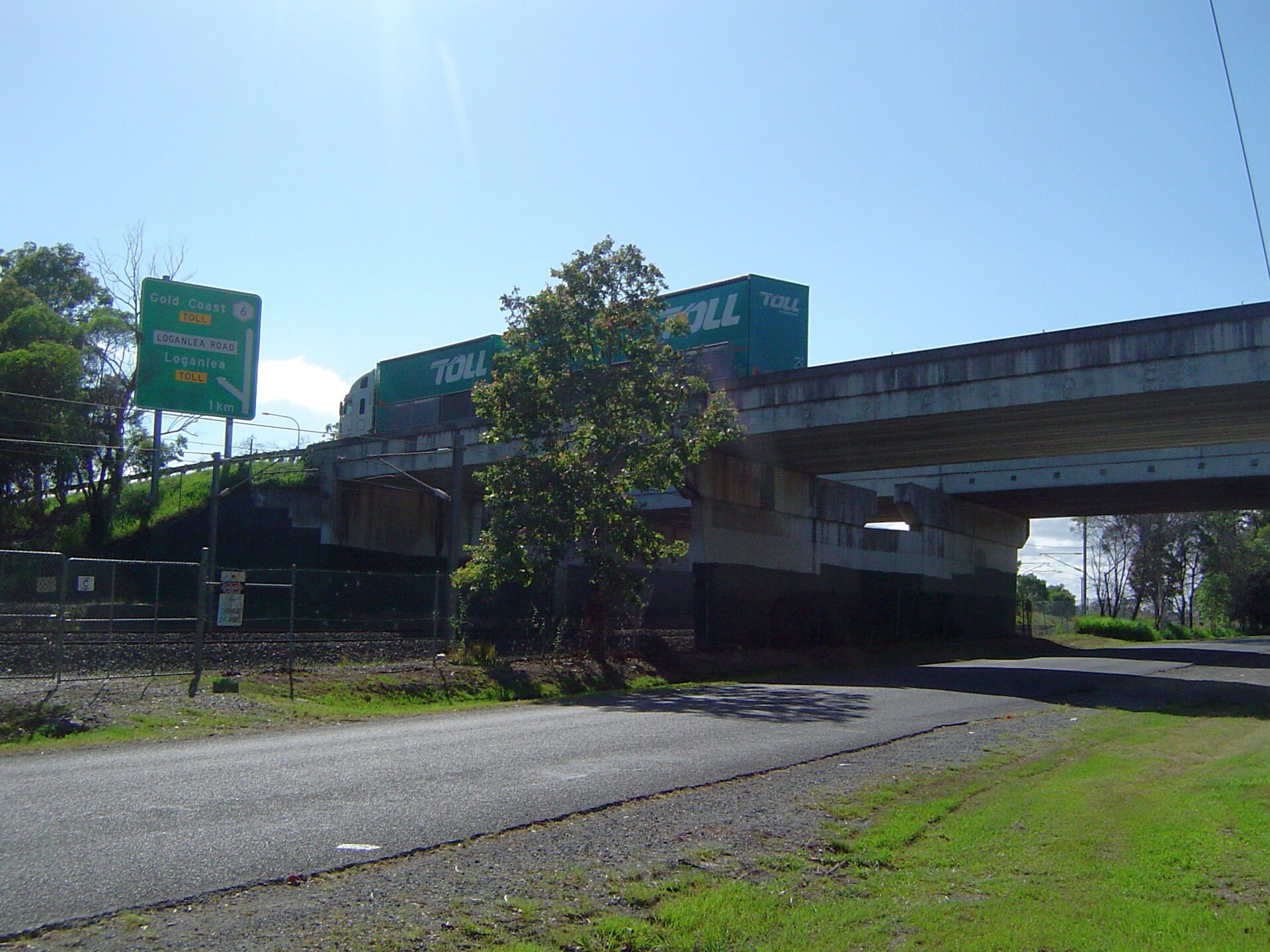 The Logan Motorway at Loganlea (photographed in 2013)