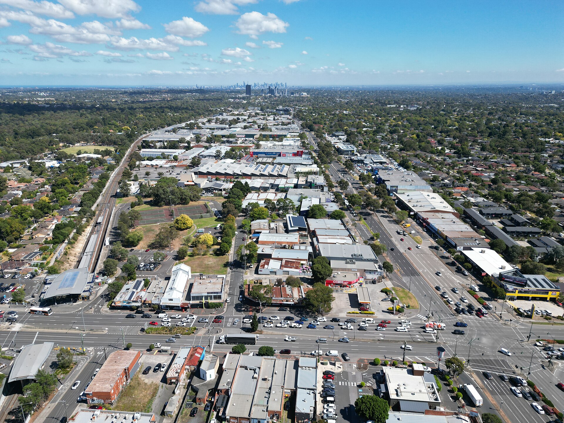 Nunawading station, Victoria