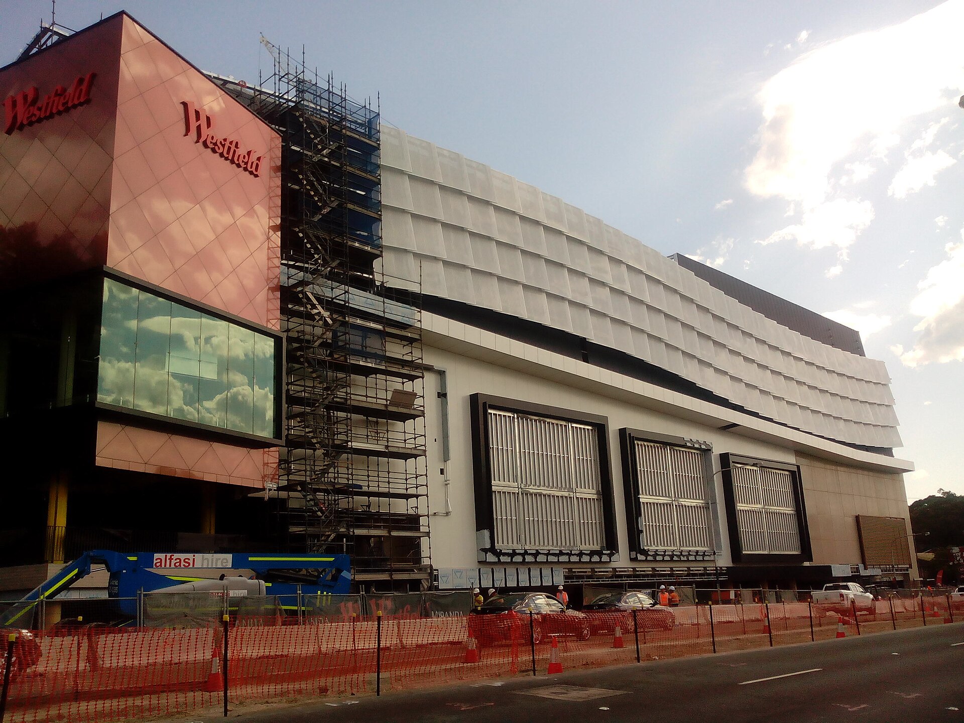 Westfield Miranda, new section, looking south-west (photographed in 2014)