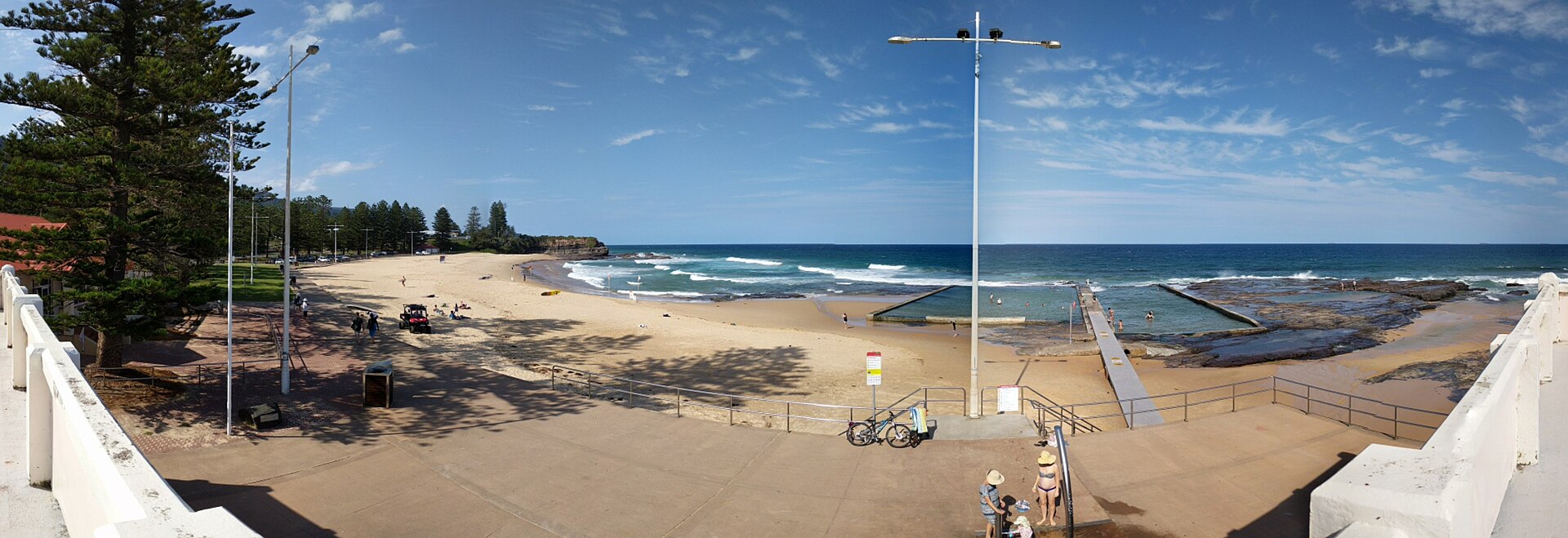 Austinmer Beach seen from the bathers pavilion in 2017